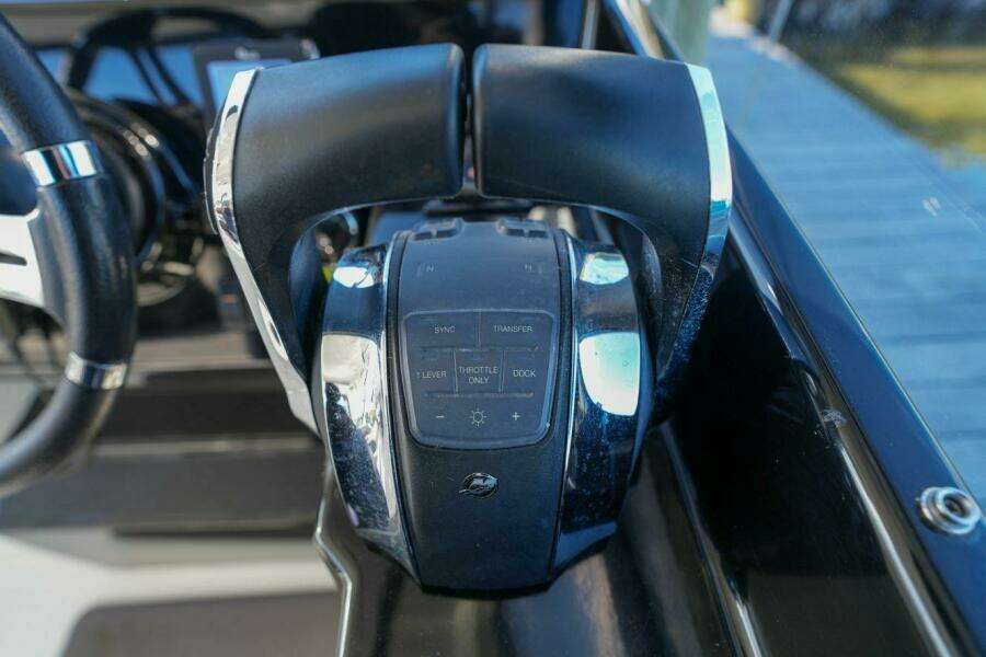 2020 Beneteau Flyer 10