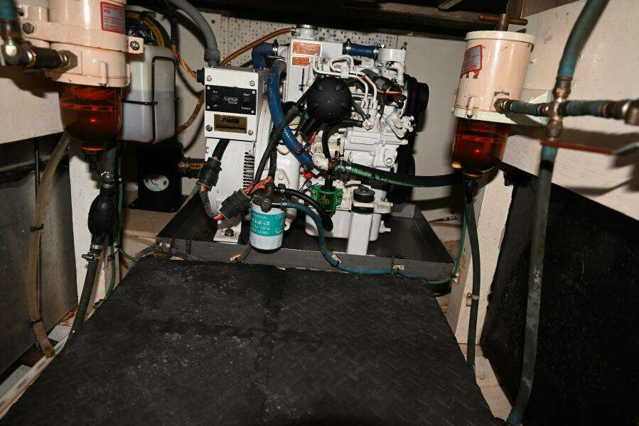 1970 Grand Banks Flybridge Trawler