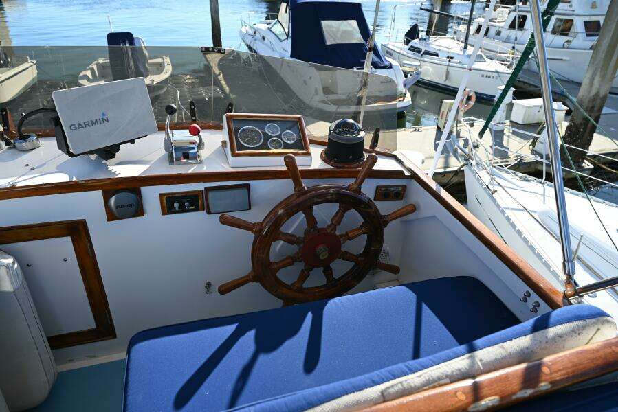 1970 Grand Banks Flybridge Trawler