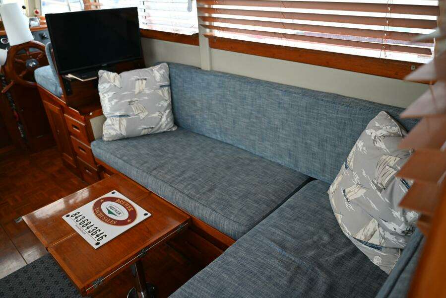 1970 Grand Banks Flybridge Trawler