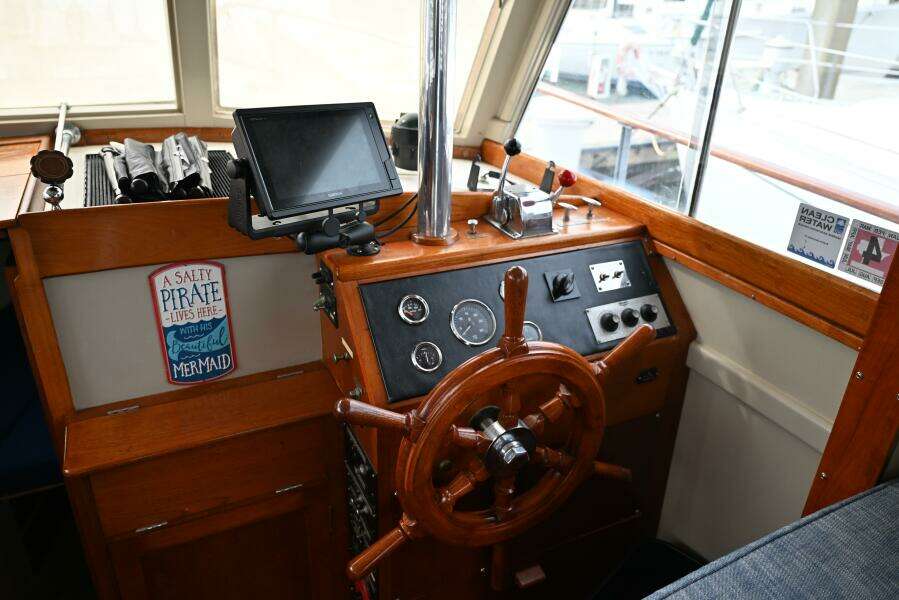 1970 Grand Banks Flybridge Trawler