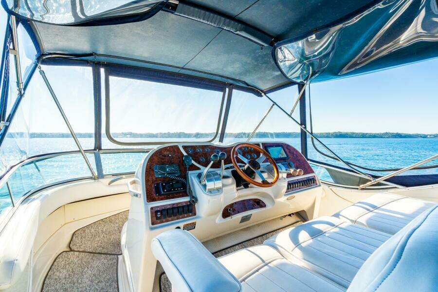 1999 Maxum 4100 SCA Motor Yacht