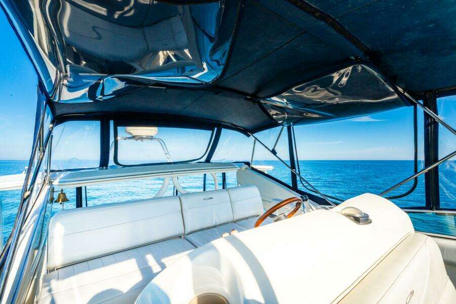 1999 Maxum 4100 SCA Motor Yacht