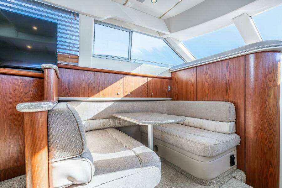 1999 Maxum 4100 SCA Motor Yacht