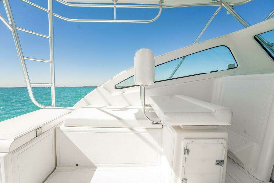 2004 Luhrs 32 Open