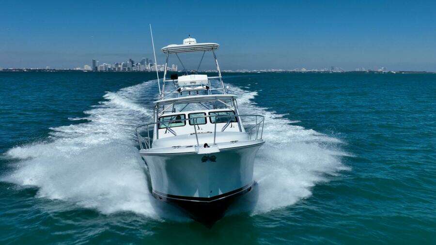 2004 Luhrs 32 Open