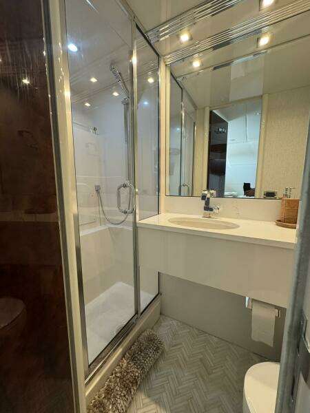 2001 Lazzara Yachts 94 Motor Yacht