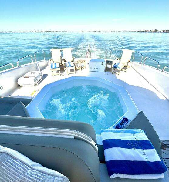 2001 Lazzara Yachts 94 Motor Yacht