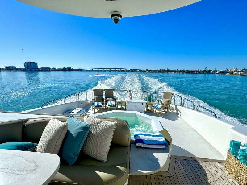 2001 Lazzara Yachts 94 Motor Yacht