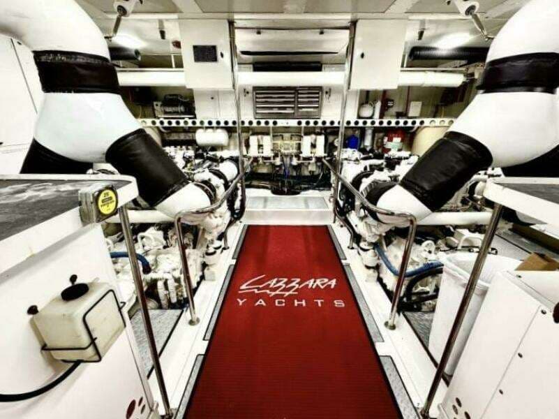 2001 Lazzara Yachts 94 Motor Yacht