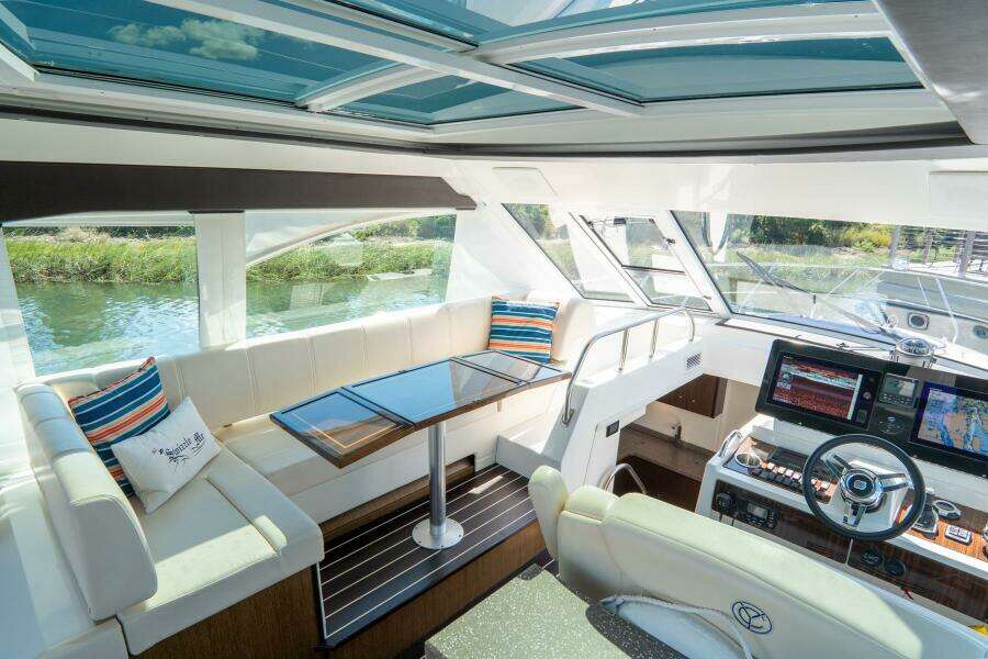 Cruiser Yachts 48   EPIC (37)