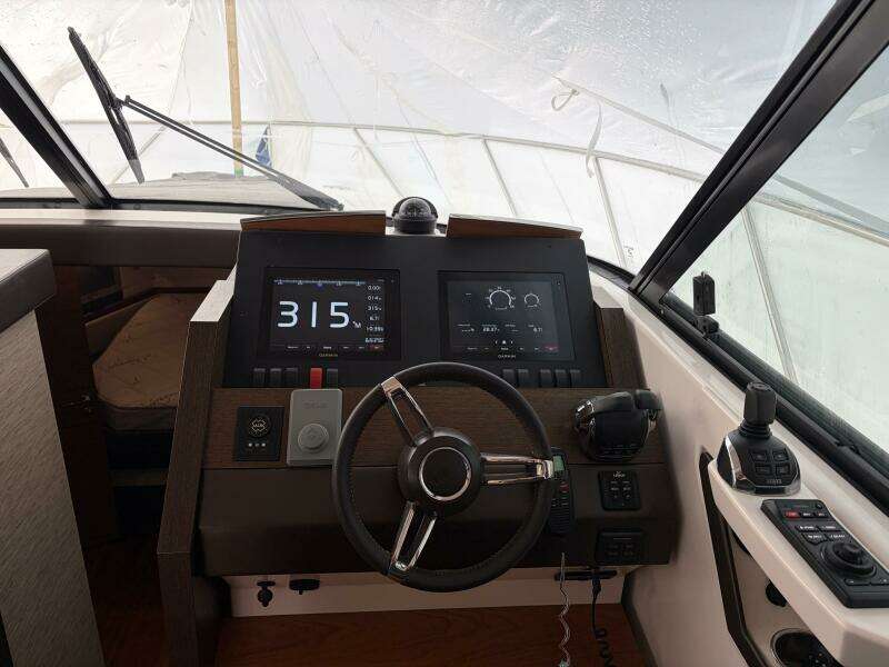 2016 Tiara Yachts C44 Coupe