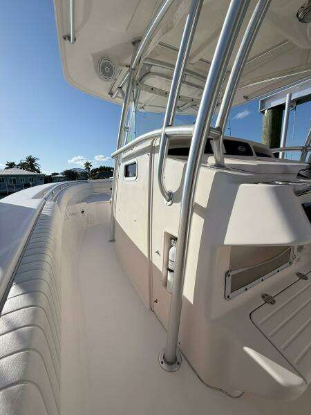 2011 Grady-White Caynon 336