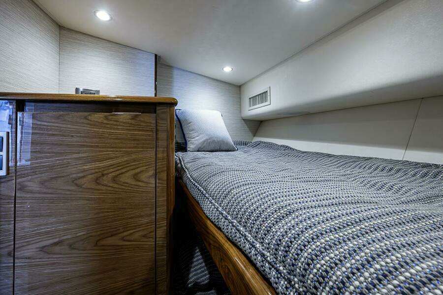 Viking 48 - Salty Soul - Guest Stateroom