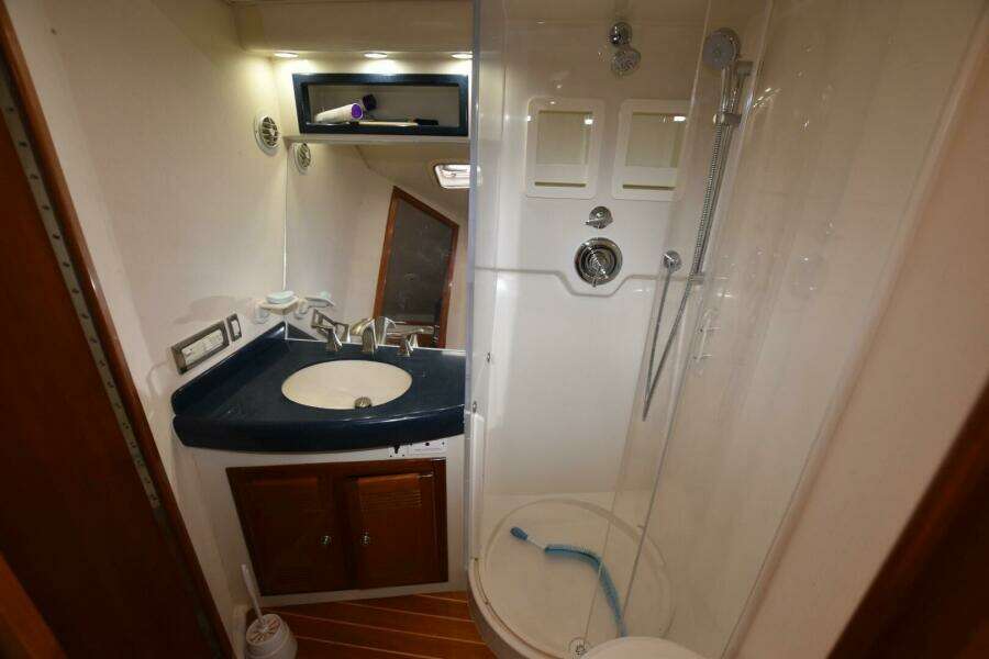 1998 Cabo 45 Express Fisherman