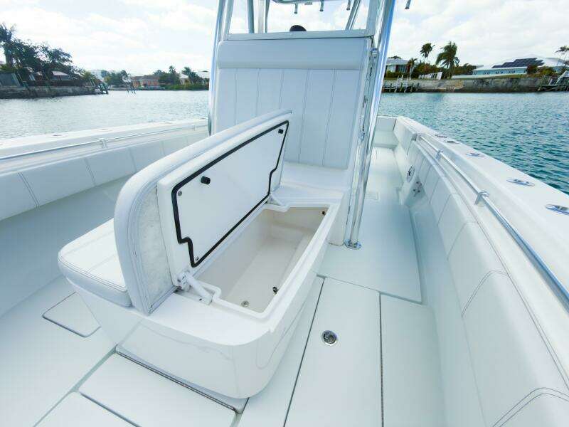 2023 Contender 32 ST