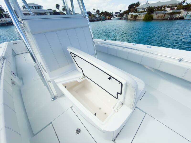 2023 Contender 32 ST