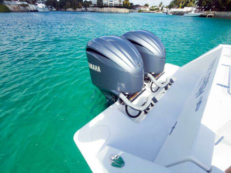 2023 Contender 32 ST