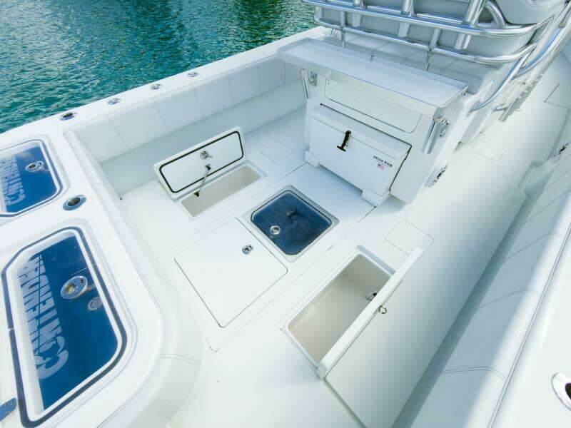 2023 Contender 32 ST