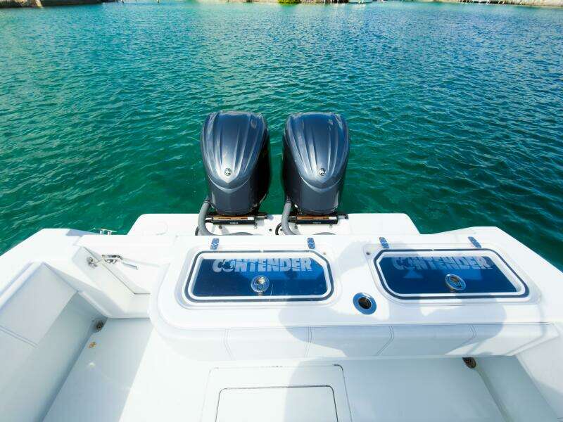 2023 Contender 32 ST