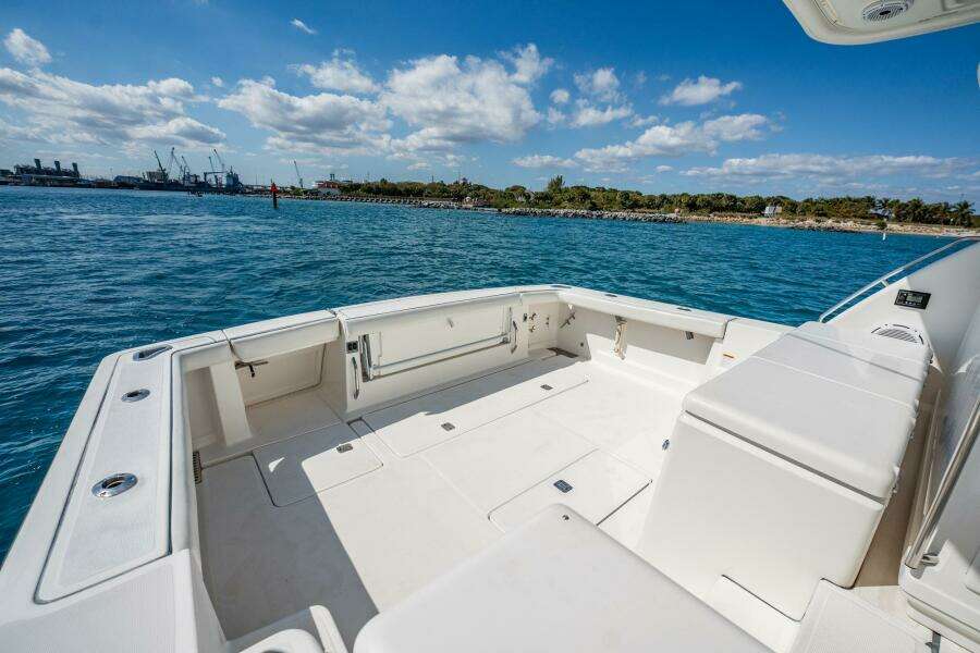 2004 Tiara Yachts 4200 Open