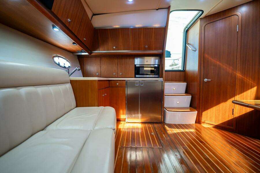 2004 Tiara Yachts 4200 Open