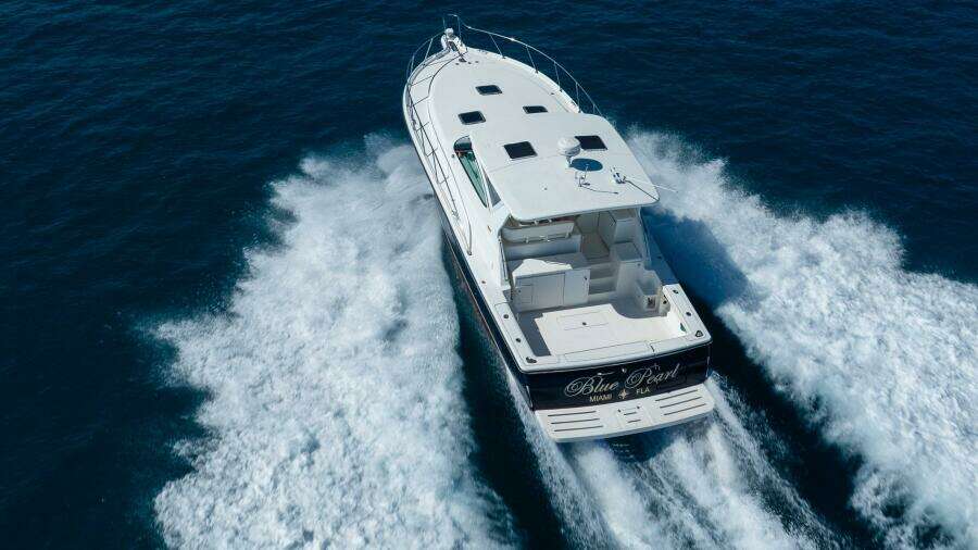 2004 Tiara Yachts 4200 Open