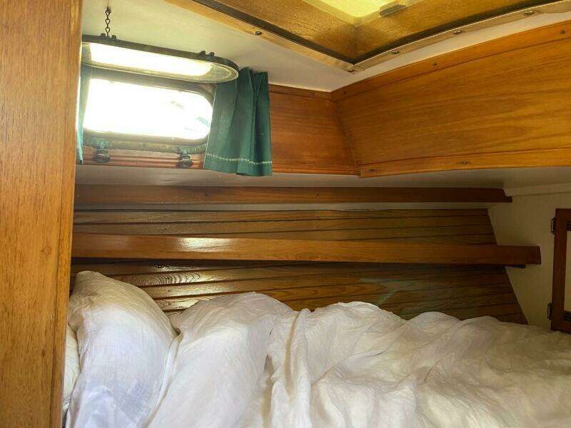 1987 Cape Dory Cape Dory 36