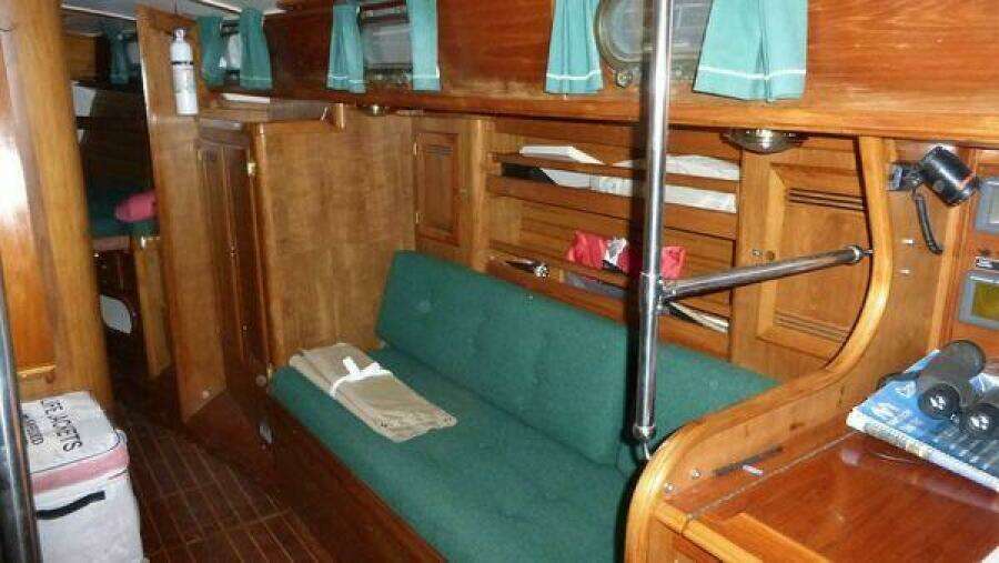 1987 Cape Dory Cape Dory 36