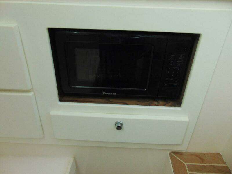 2019 Stamas 390 Tarpon