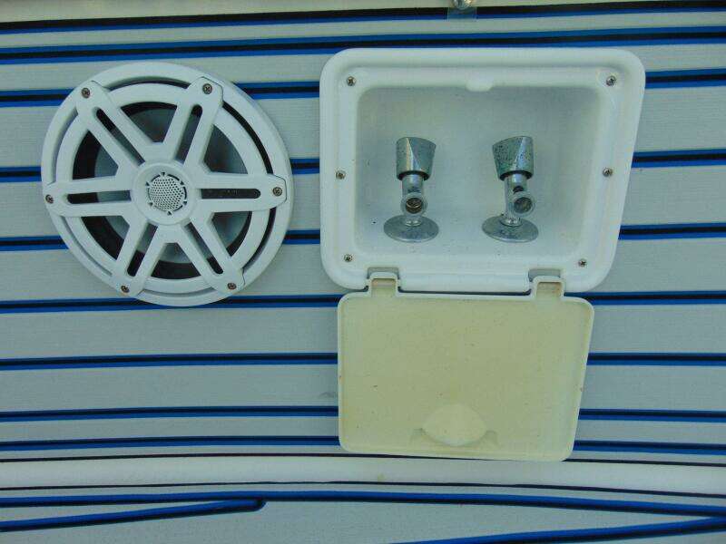 2019 Stamas 390 Tarpon