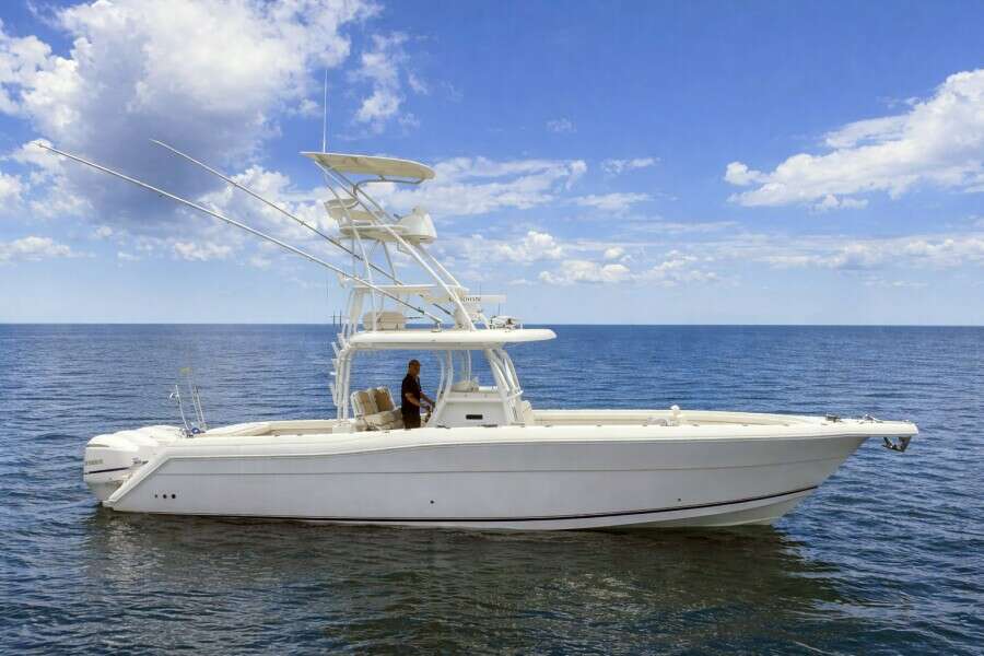 2019 Stamas 390 Tarpon