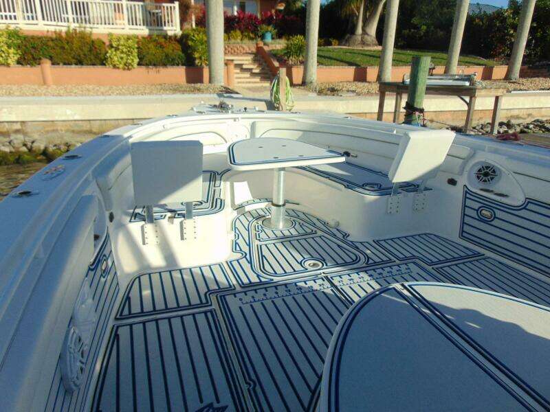 2019 Stamas 390 Tarpon