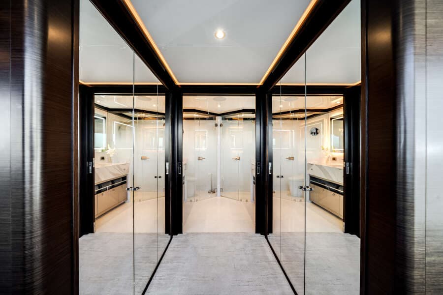 2022 Ocean Alexander 37 L