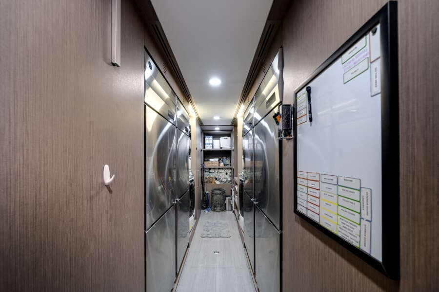 2022 Ocean Alexander 37 L