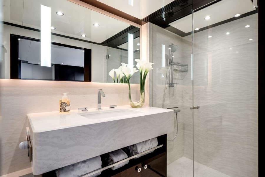 2022 Ocean Alexander 37 L