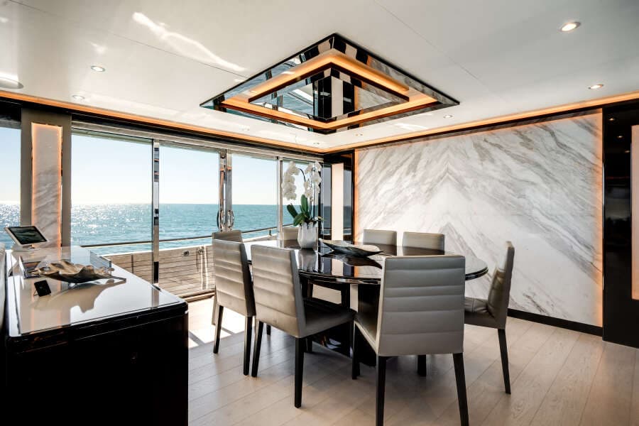 2022 Ocean Alexander 37 L