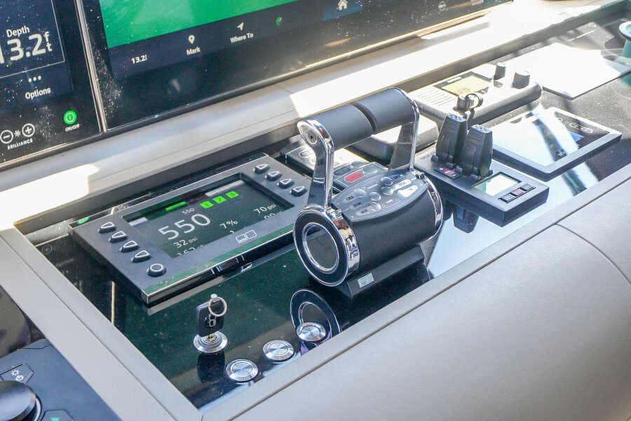 2022 Ocean Alexander 37 L