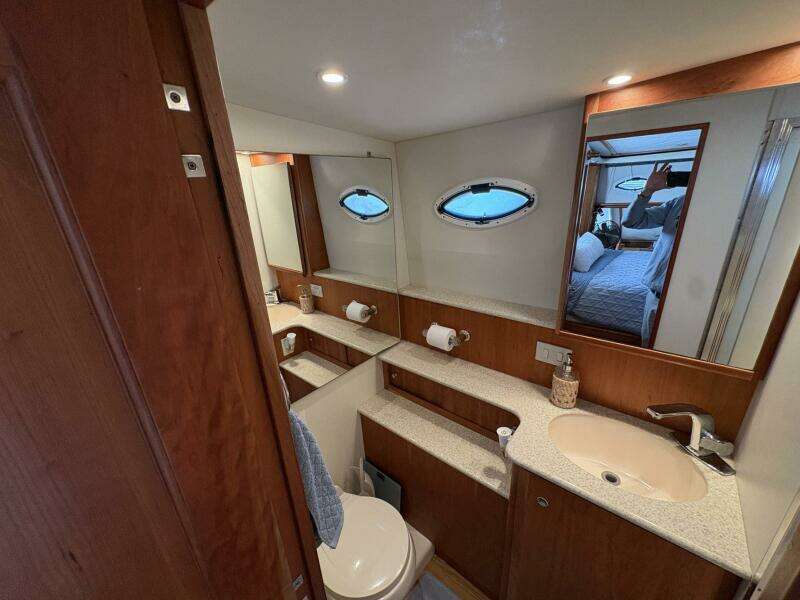2001 Silverton 453 Motor Yacht