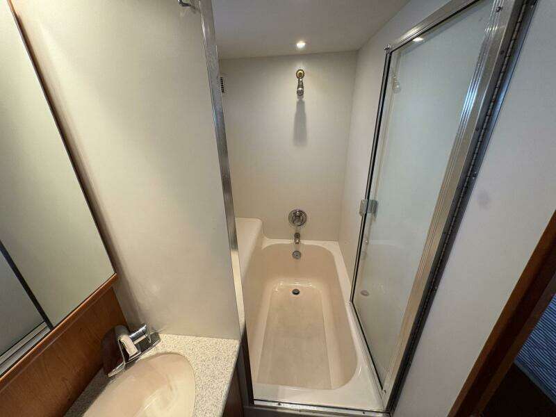 2001 Silverton 453 Motor Yacht