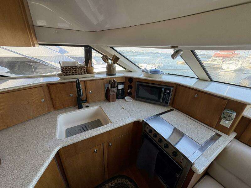 2001 Silverton 453 Motor Yacht