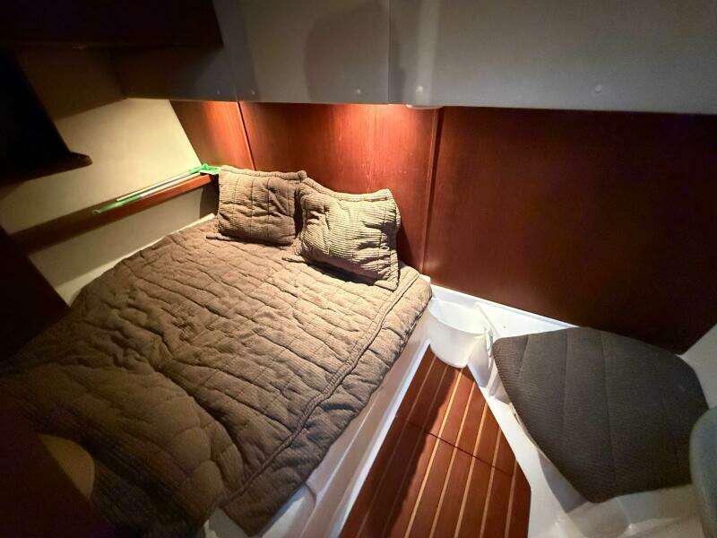 2002 Tiara Yachts 4000 Express