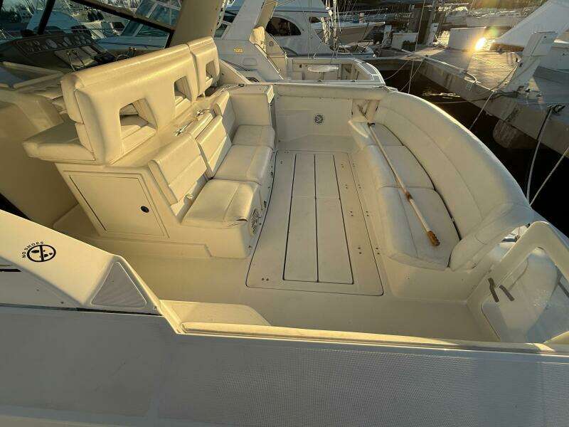 2002 Tiara Yachts 4000 Express
