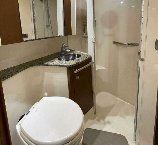 2007 Sea Ray 44 Sedan Bridge