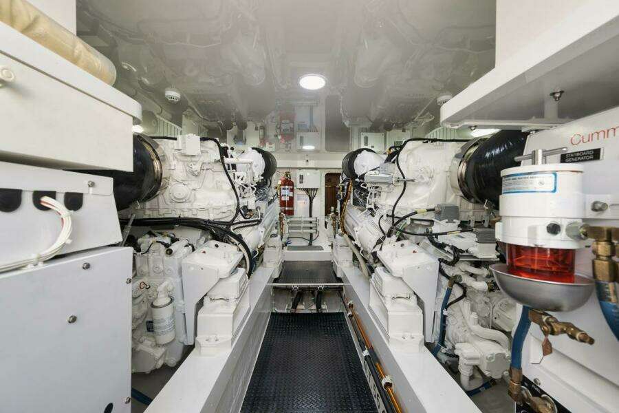 Viking 68 JO-LI - Engine Room