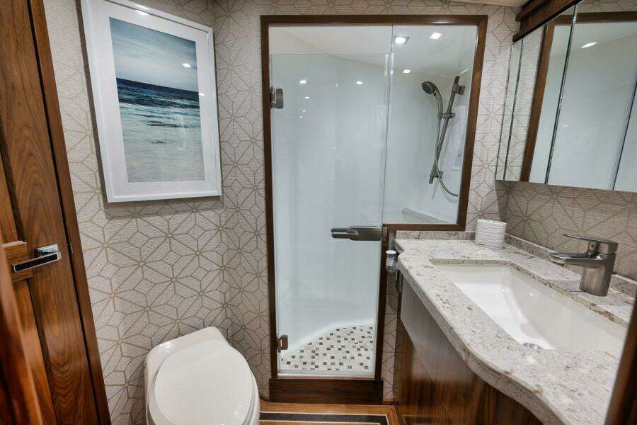 Viking 68 JO-LI - Interior Master Stateroom Head