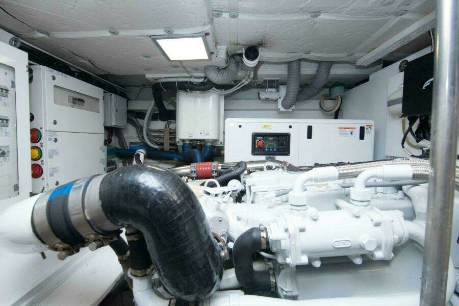 2019 Sundeck Yachts 580 Sport