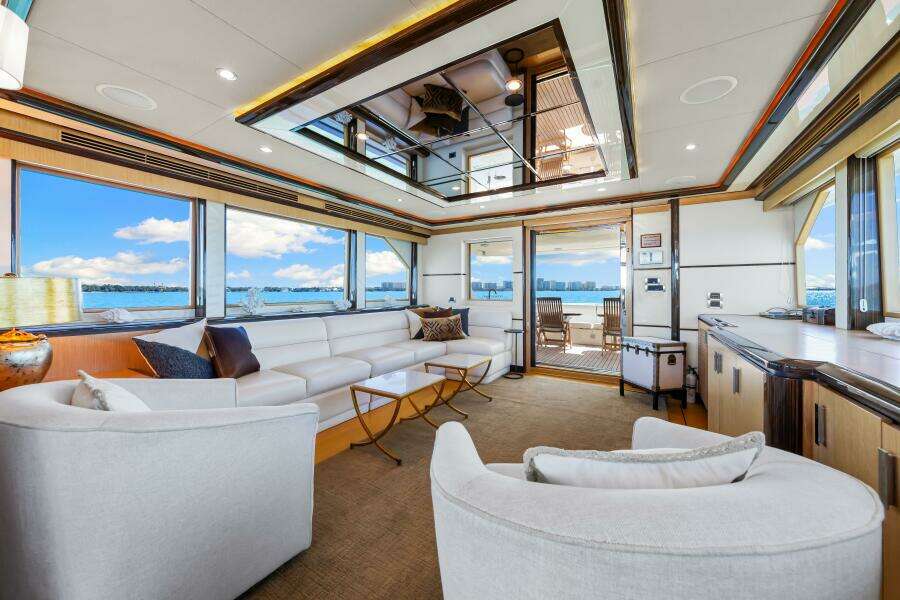 2010 83 Ocean Alexander Motor Yacht 'Relentless'