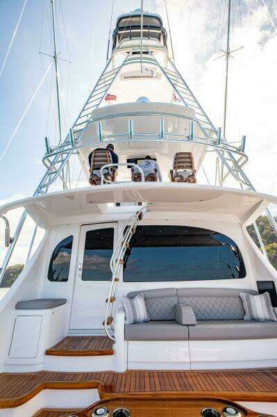 2023 Viking 64 Convertible