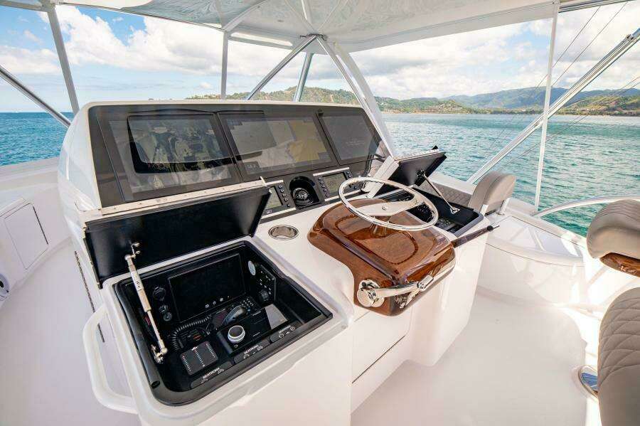 2023 Viking 64 Convertible